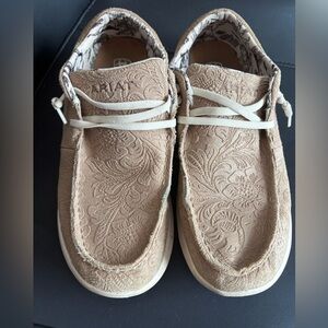 Ariat Hilo Tan Floral Emboss Laced Slip on Shoe FLX Foam Shoes Beige Size 10